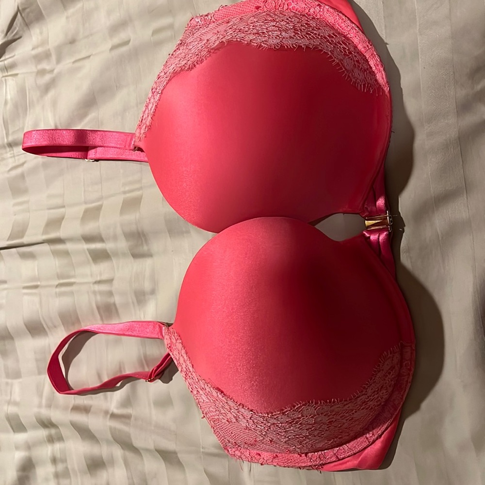 Victoria Secret Very Sexy Push Up bra.
